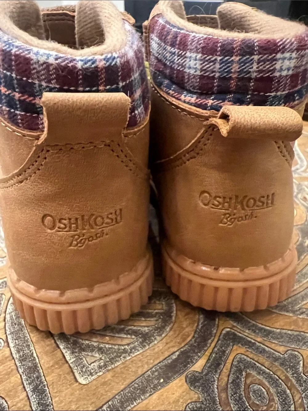Size 8 Osh Kosh Boys Tan High-Top Sneakers. 3 straps